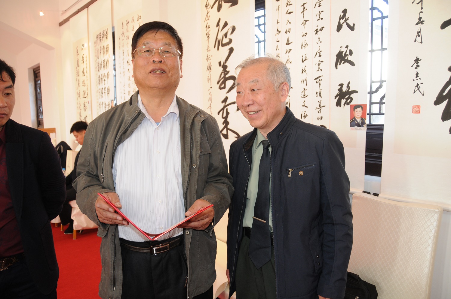肖汉涛会长与江苏省委原常委、江苏省军区原司令员蒋文郁合影